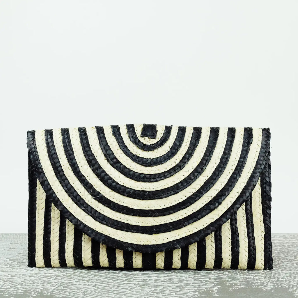 Straw Clutch