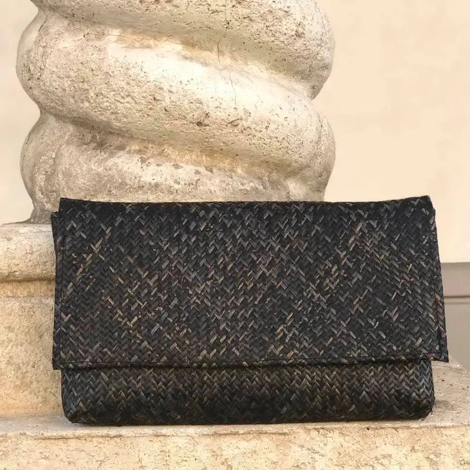 Rattan Clutch