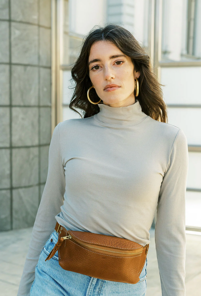 Amelia Chest Pack