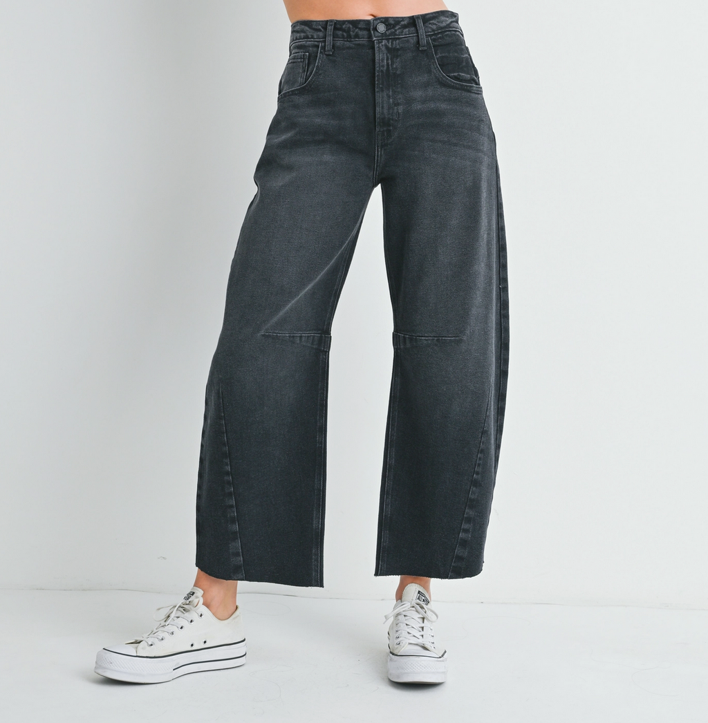 Black Barrel Jean W/Seam